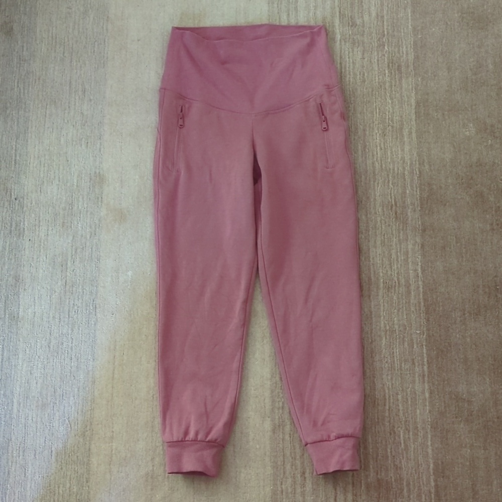 Old Navy XS Maternity Dynamic Fleece Rollover-Waist Joggers - Picture 3 of 6